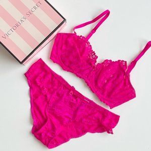 32D SMALL Victoria’s Secret fuchsia bra set